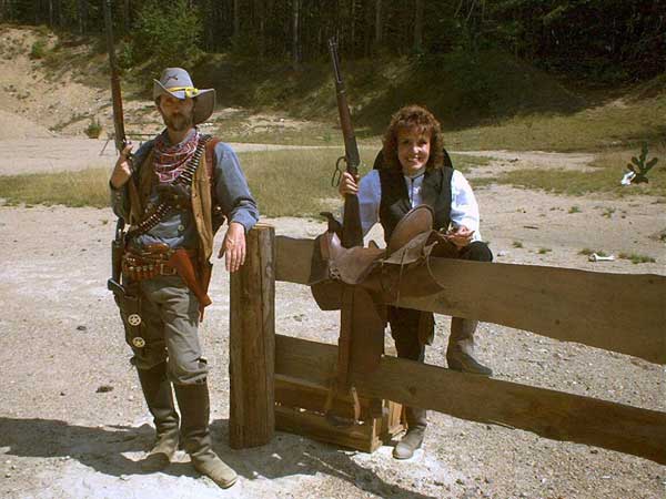 Sixgun Phil DeGraves with Gina Justice at 2001 Fracas at Pemi Gulch.