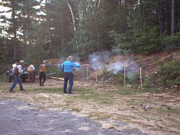 The quickdraw side event with Sixgun Phil DeGraves and Buscadero in action.